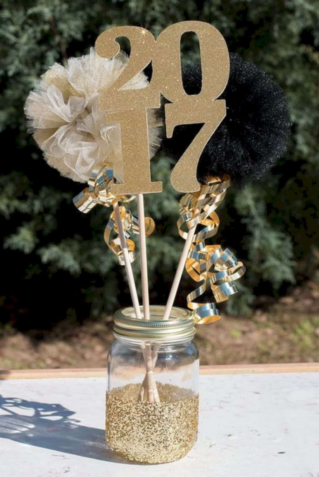 Table Decoration Ideas For Graduation Party
 15 Unique Ideas for Graduation Party Decoration