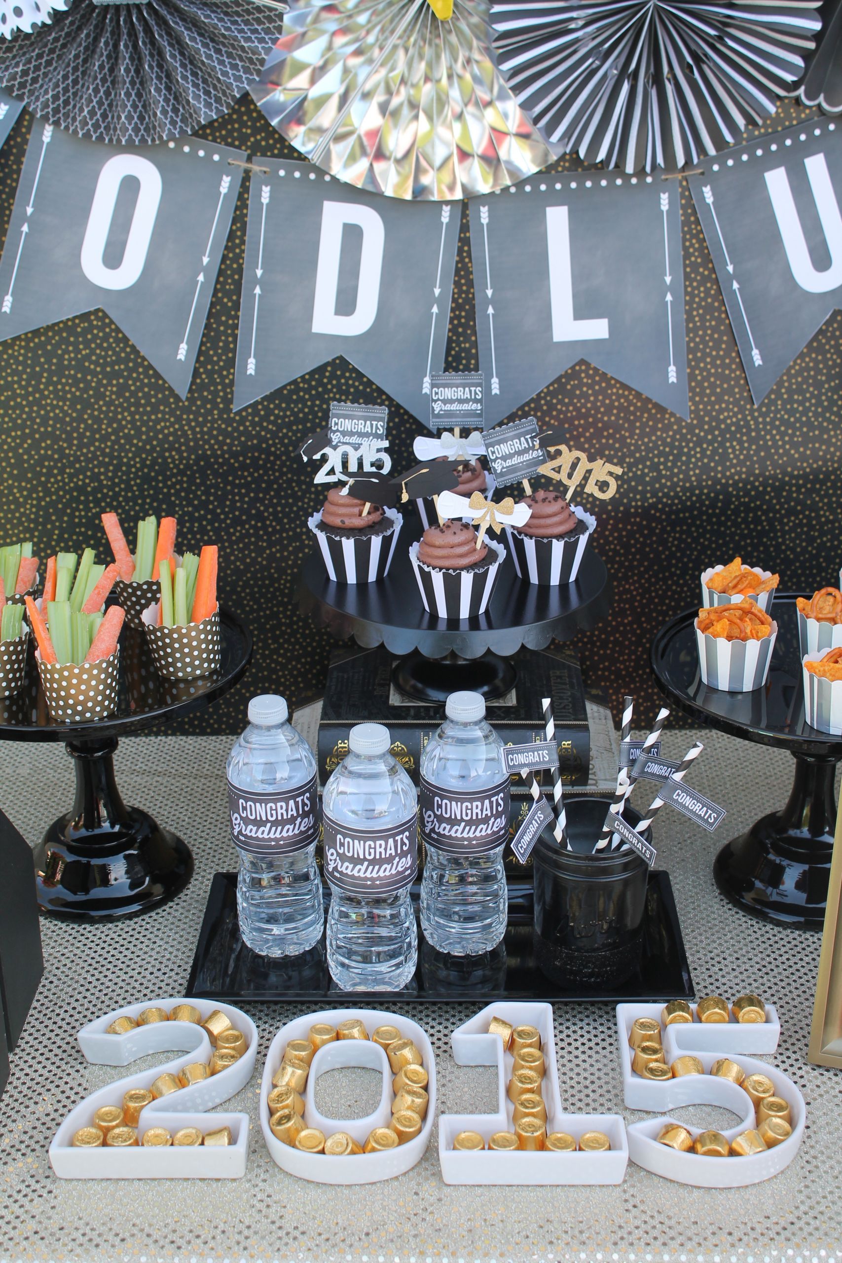 Table Decoration Ideas For Graduation Party
 Graduation Party Ideas Free Printables