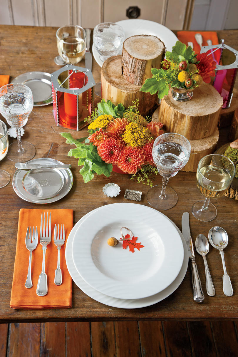 Table Decorations For Thanksgiving
 Natural Thanksgiving Table Decoration Ideas Southern Living