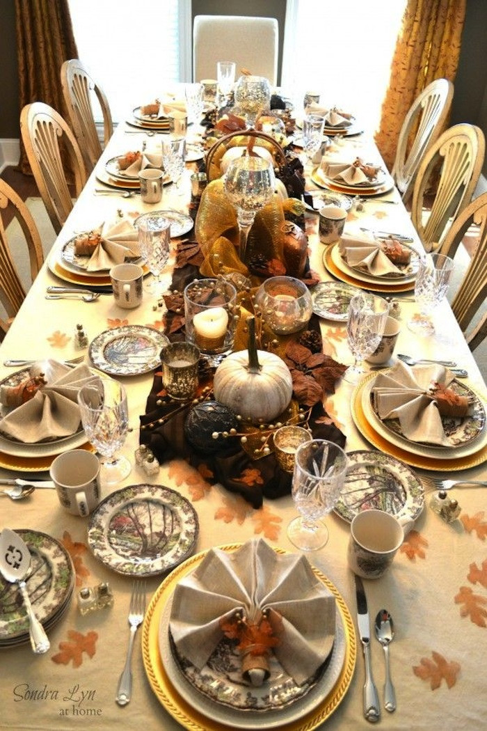 Table Decorations For Thanksgiving
 20 Thanksgiving Dining Table Setting Ideas