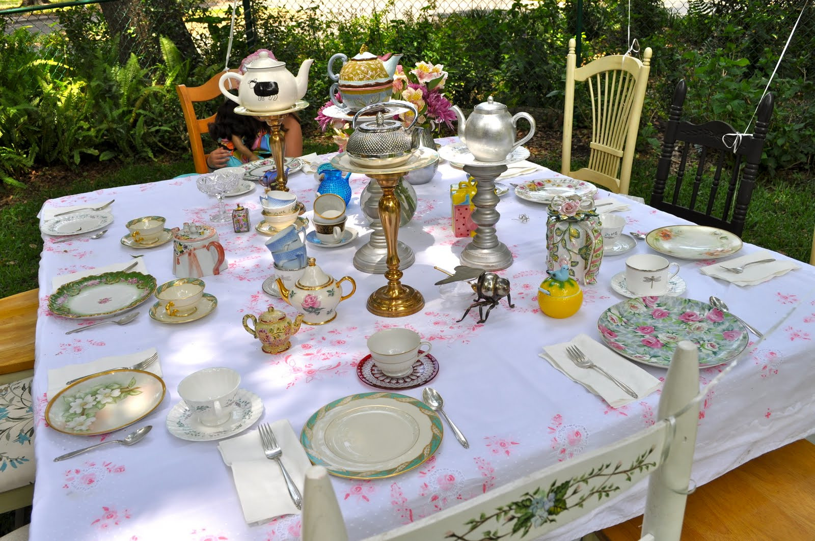 Tea Party Table Ideas
 ewe hooo A Delightful Doll Tea Party