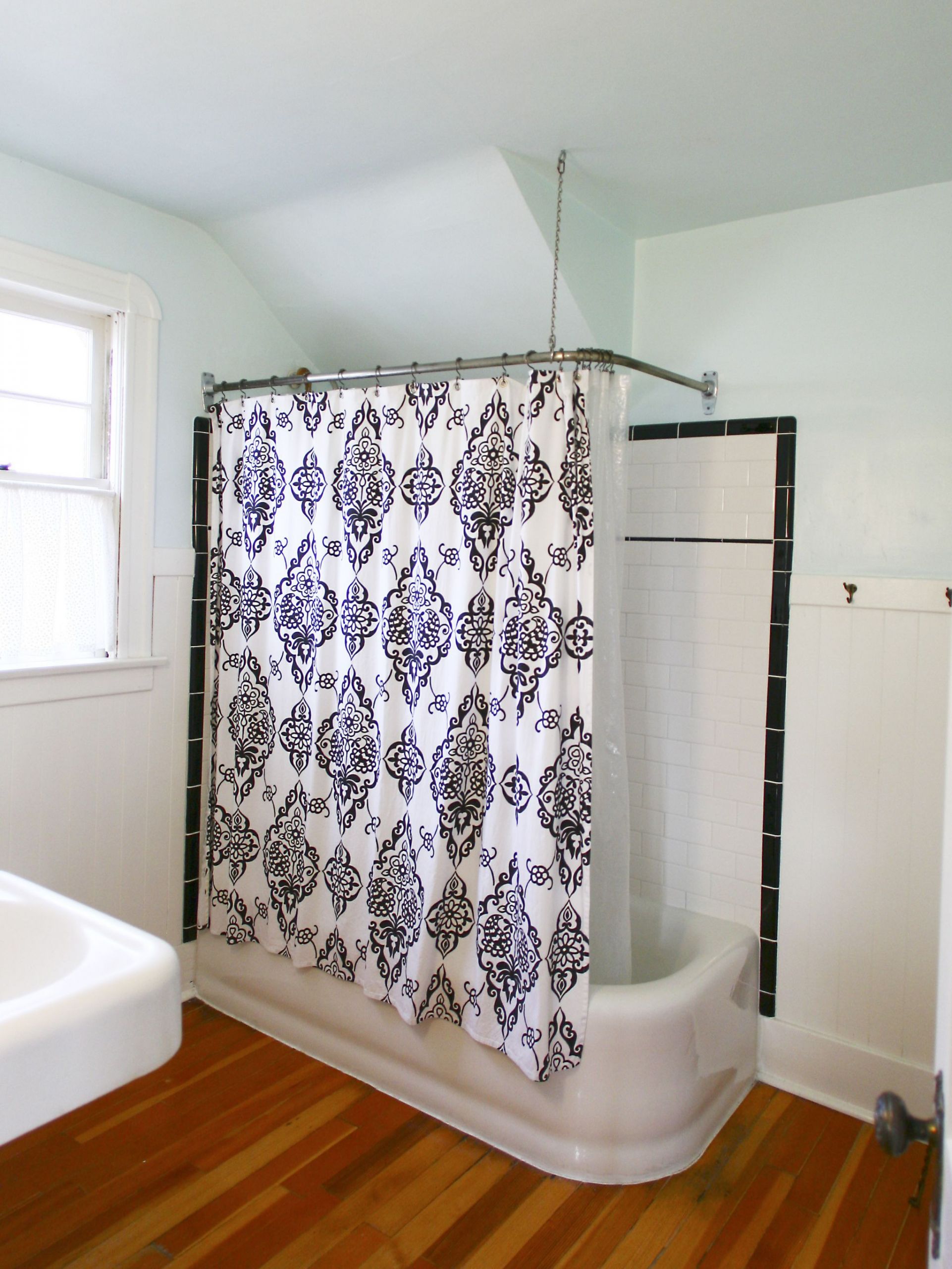 Teenage Bathroom Shower Curtains
 Tips to Choose Cute Shower Curtains for Kid’s Bathroom