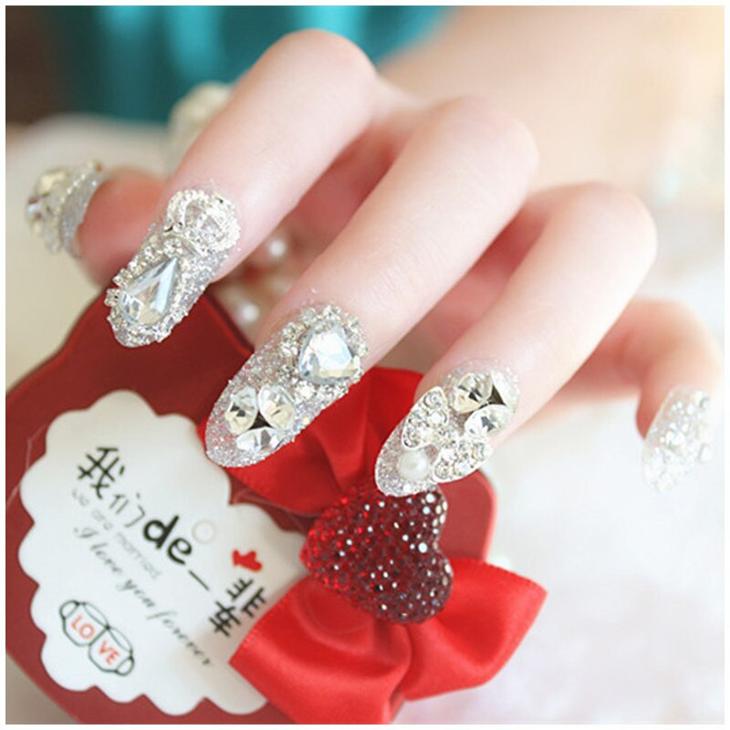 Temporary Nails For A Wedding
 Fashion 24 pcs Boxed Bride Fake Nails Diamond Butterfly