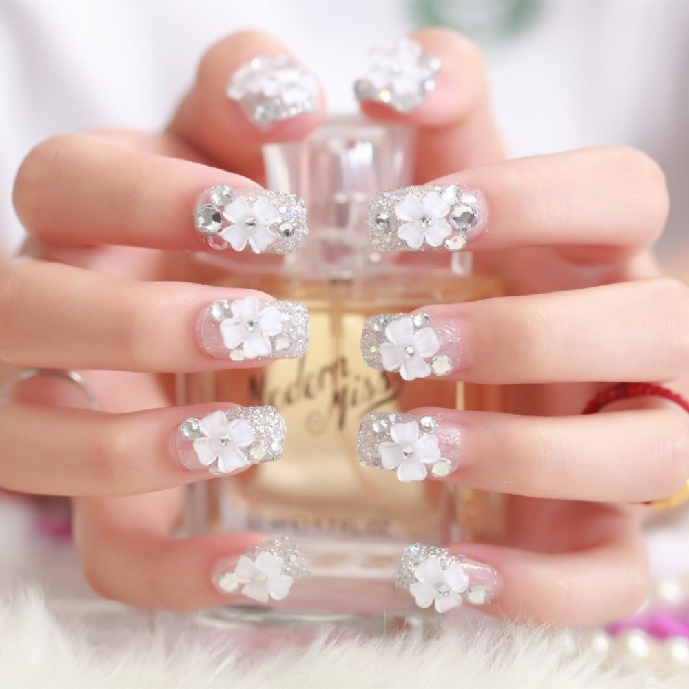 Temporary Nails For A Wedding
 24 pcs Boxed Bride Fake Nails Fashion Diamond Butterfly