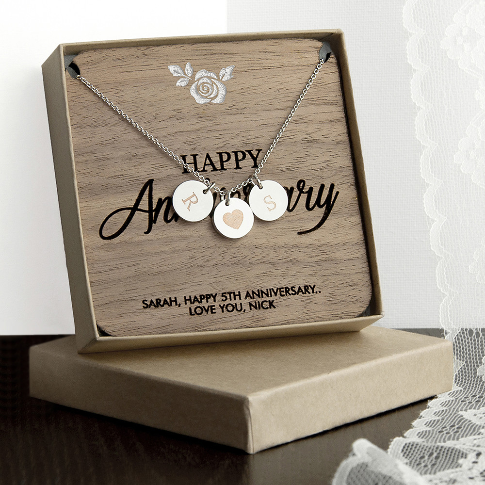 Tenth Wedding Anniversary Gift Ideas
 Modern 10 Year Anniversary Present Ideas