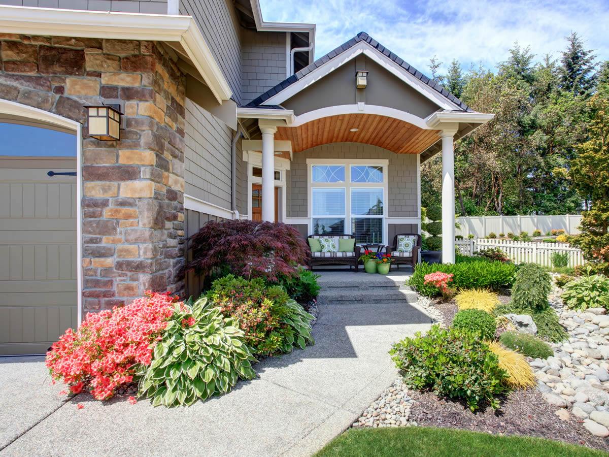 Terrace Landscape Curb Appeal
 Curb Appeal Home Renovation Tips to make the Exterior