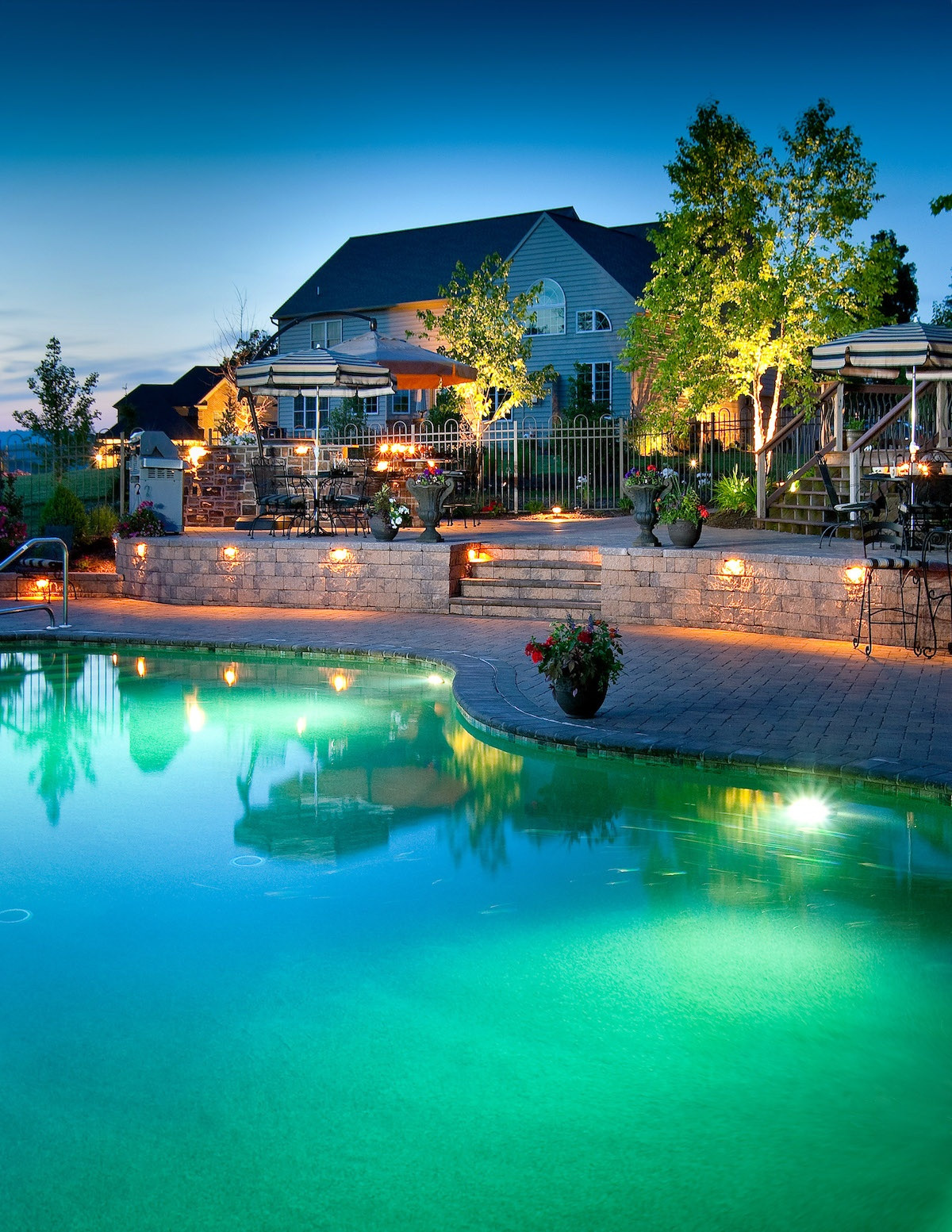 Terrace Landscape Pool
 11 Great Landscape Lighting Ideas for Trees Pools