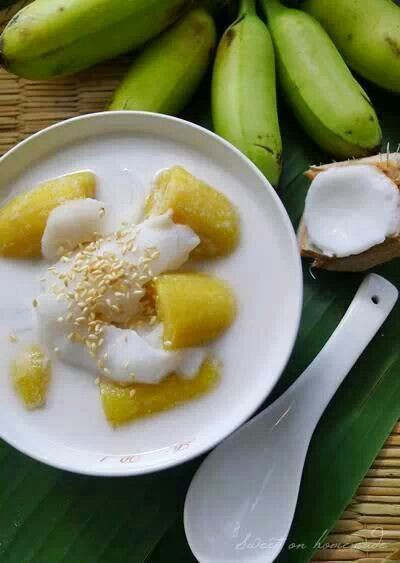 Thai Desserts With Coconut Milk
 Bananas in Coconut Milk Kluai Buad Chi