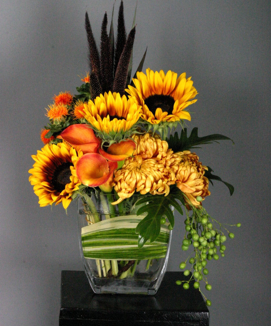 Thanksgiving Flower Centerpiece
 Time to Give Thanks Thanksgiving Flowers Centerpieces