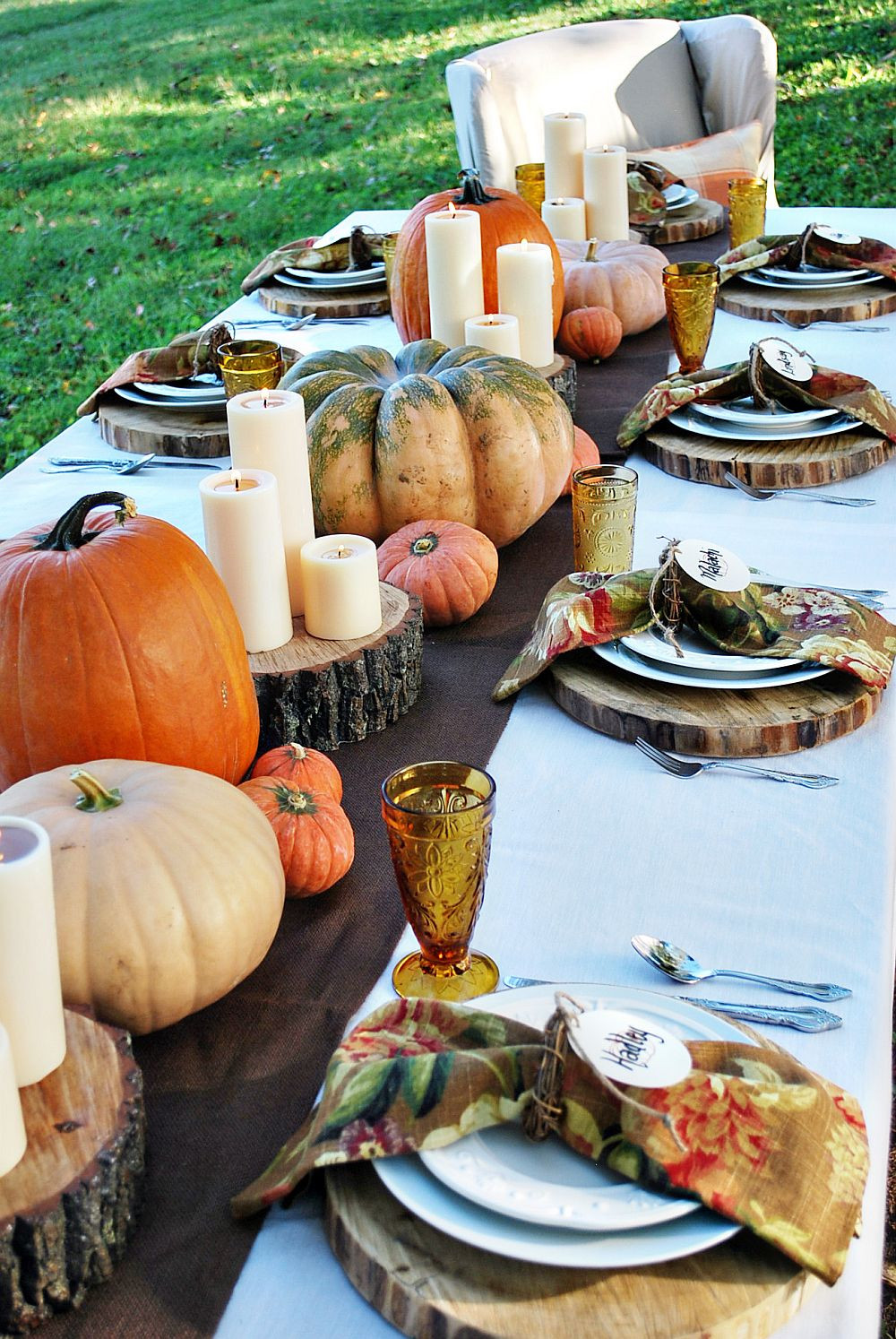 Thanksgiving Outdoor Decorations
 15 Outdoor Thanksgiving Table Settings for Dining Alfresco