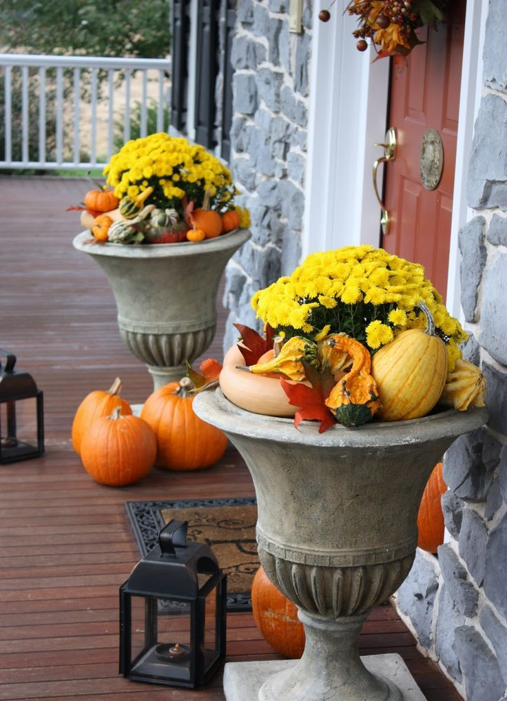 Thanksgiving Porch Decorations
 41 Cozy Thanksgiving Porch Décor Ideas