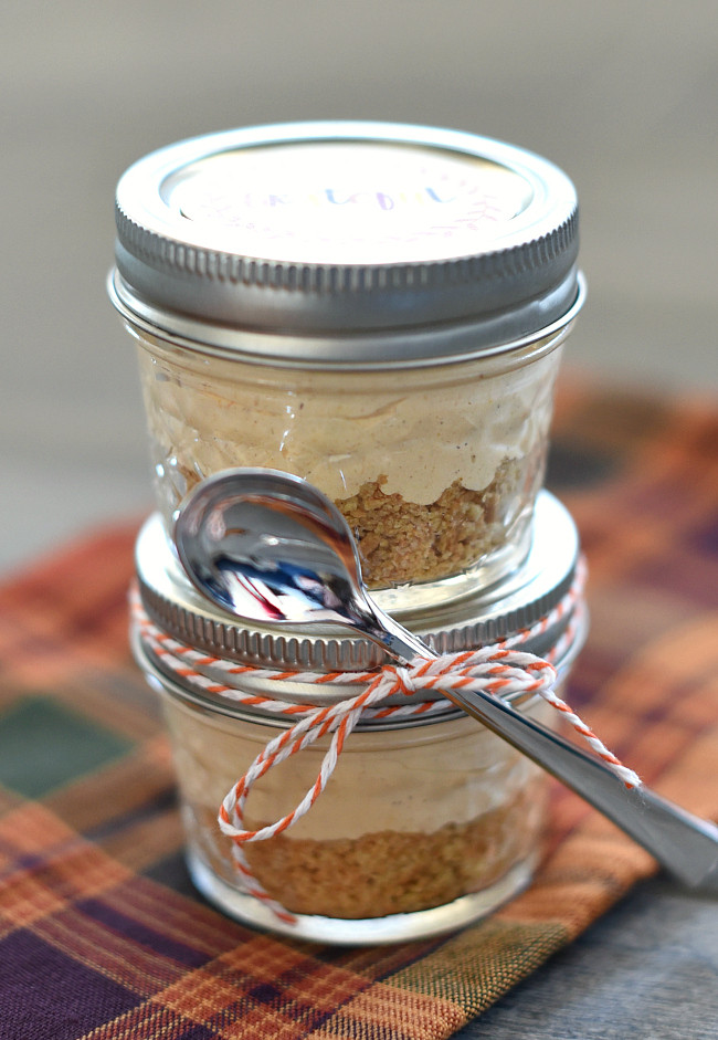 Thanksgiving Small Gift Ideas
 Mini Dessert for Thanksgiving Pumpkin Pie in a Jar – Fun