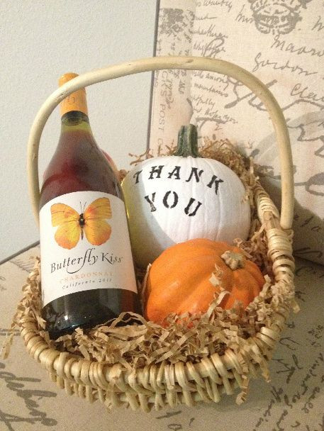 Thanksgiving Small Gift Ideas
 DIY Thanksgiving Gift Basket FabFitFun minus the wine