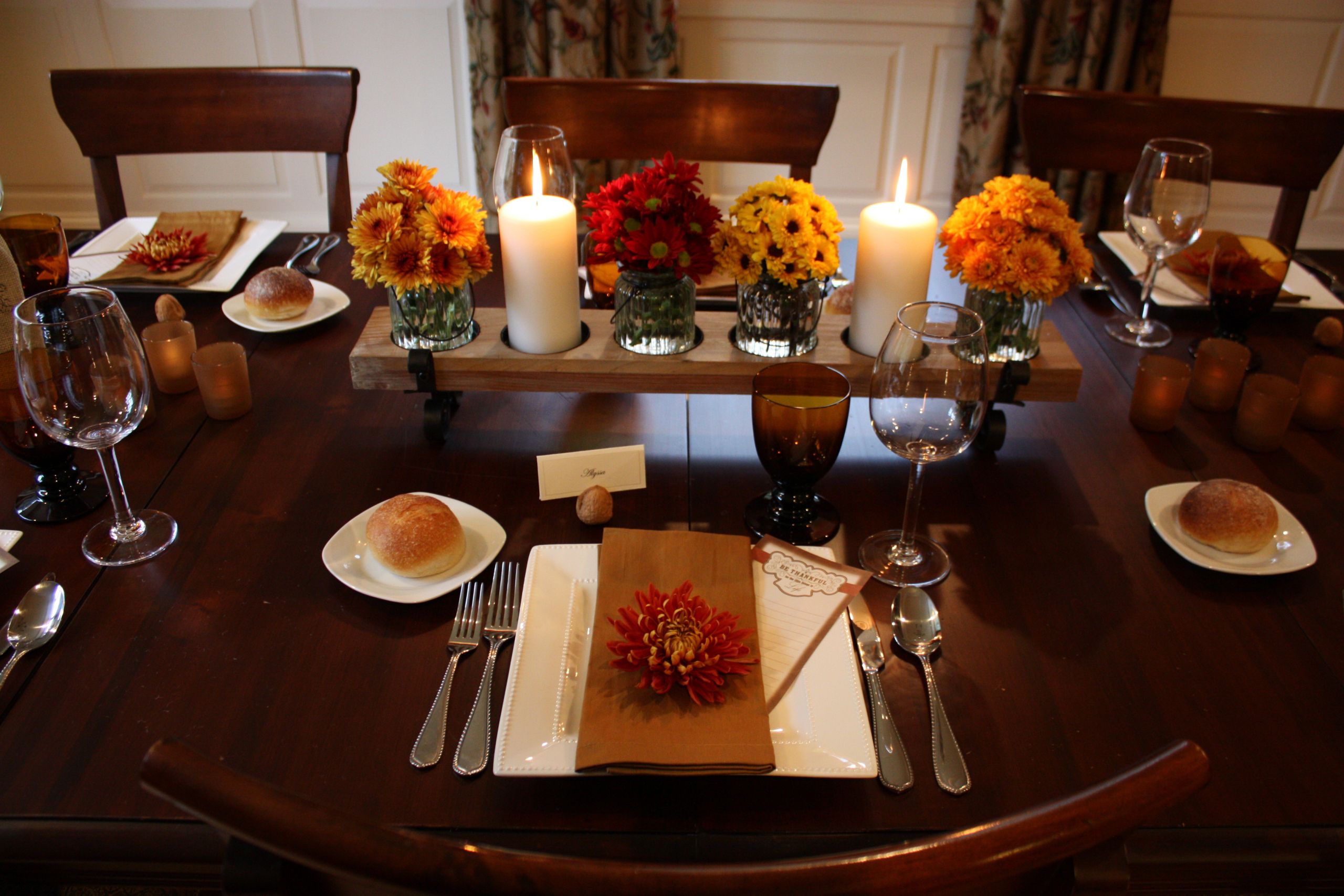 Thanksgiving Table Decorations
 Thanksgiving Table