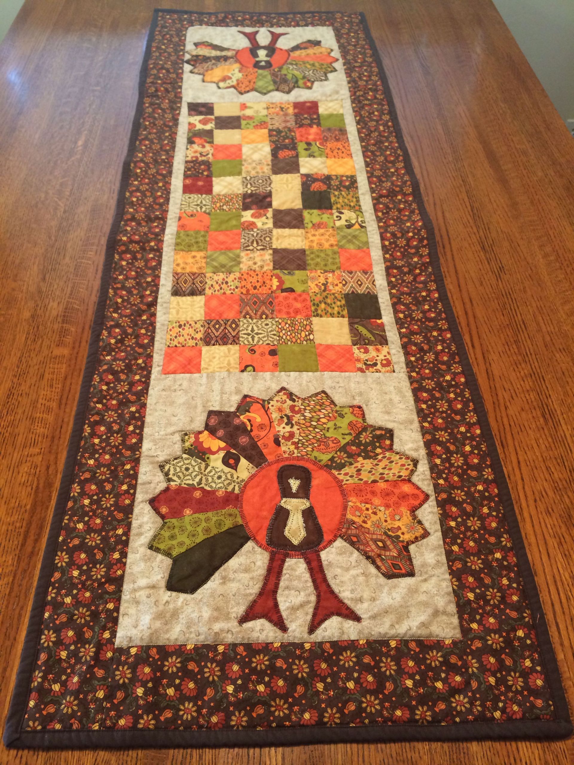 Thanksgiving Table Runners
 Let s Talk Turkey Table Runner Using Pattern from Quilting