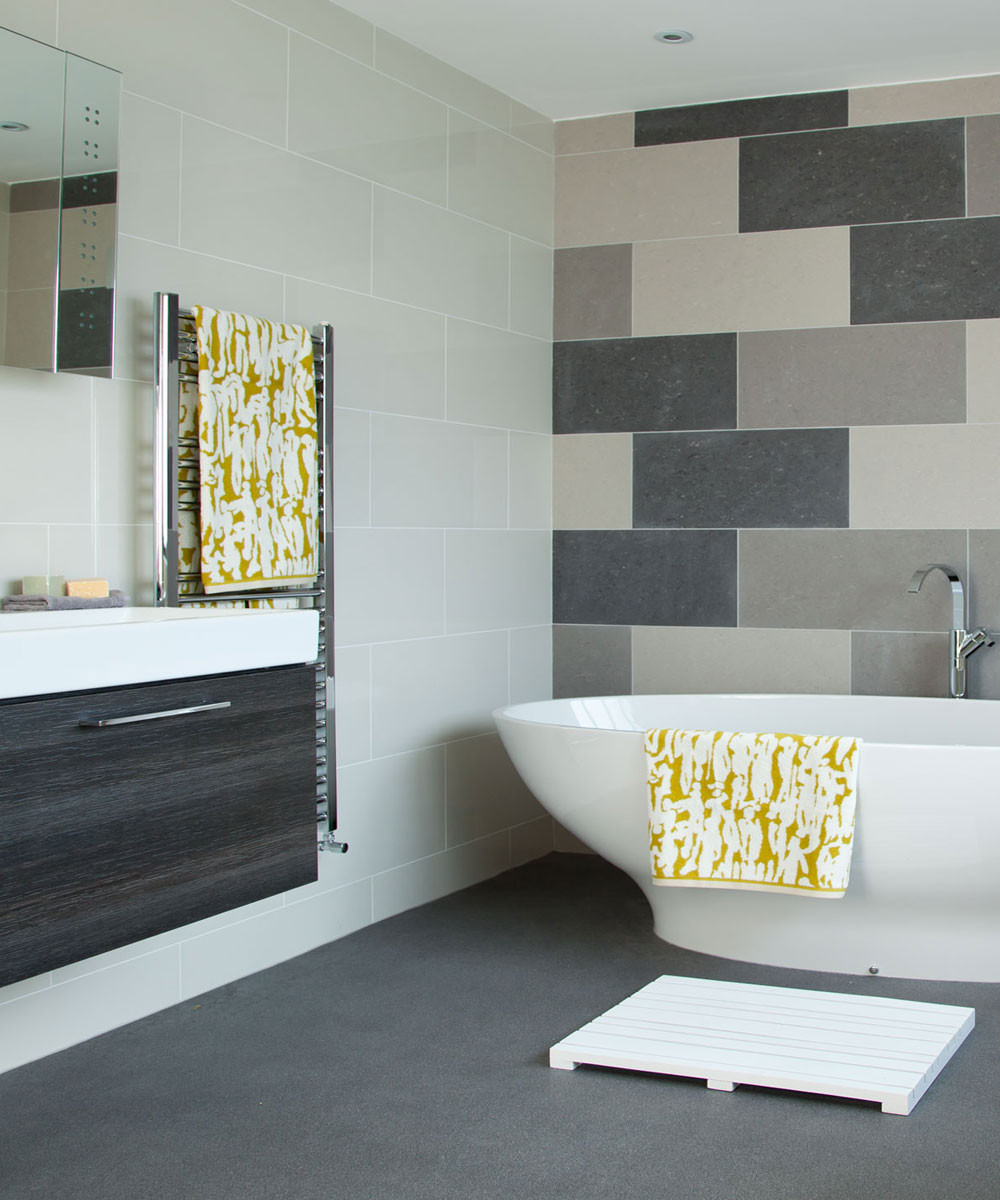 Tile Ideas For Small Bathroom
 30 Best Bathroom Tiles Ideas for Small Bathrooms with