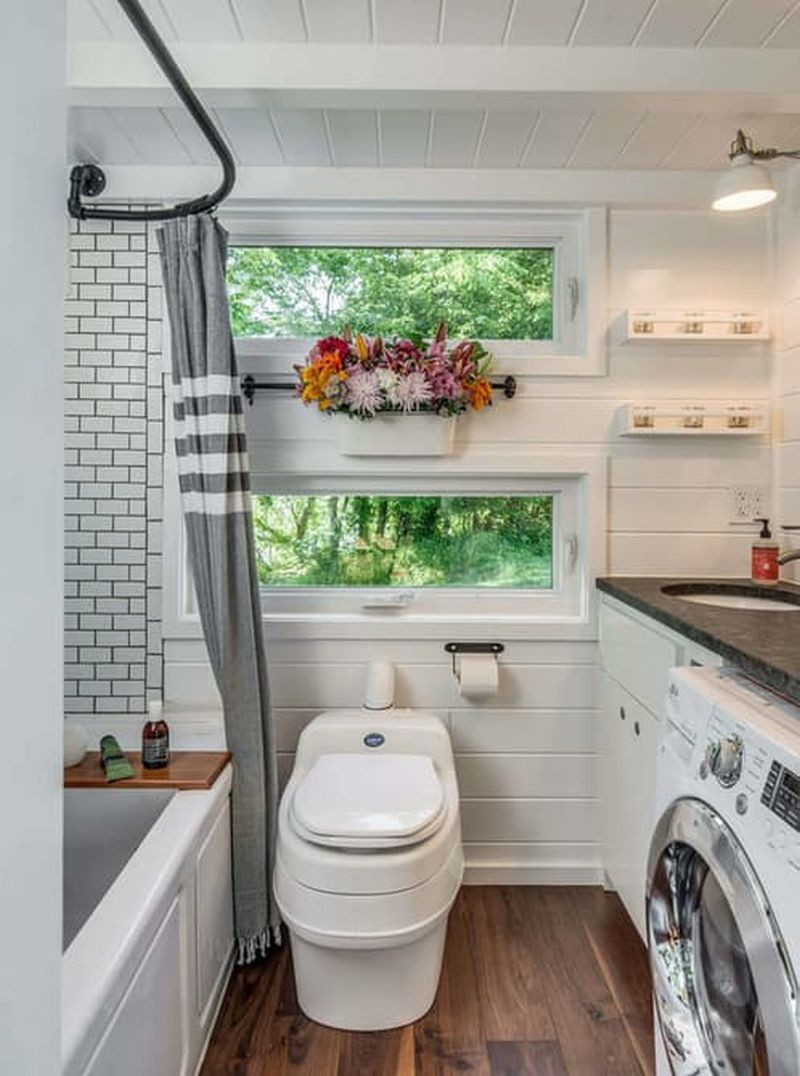 Tiny House Bathroom Design
 fort And Luxury In A Tiny House Format
