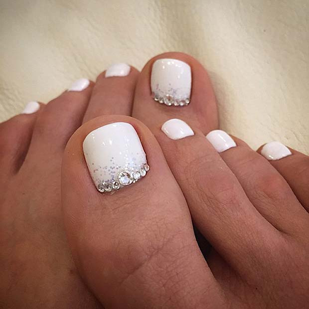 Toe Nail Designs For Wedding
 43 Pretty Wedding Nail Ideas for Brides to Be