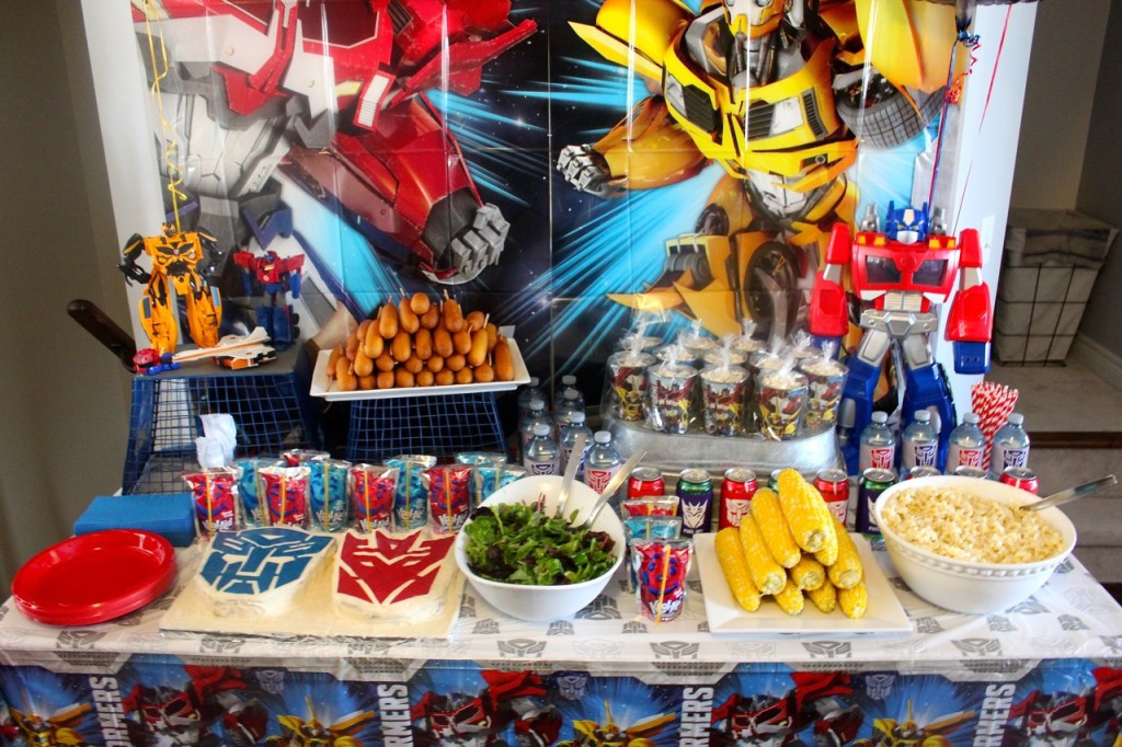 Transformers Birthday Decorations
 Transformers Birthday Party Amidst the Chaos