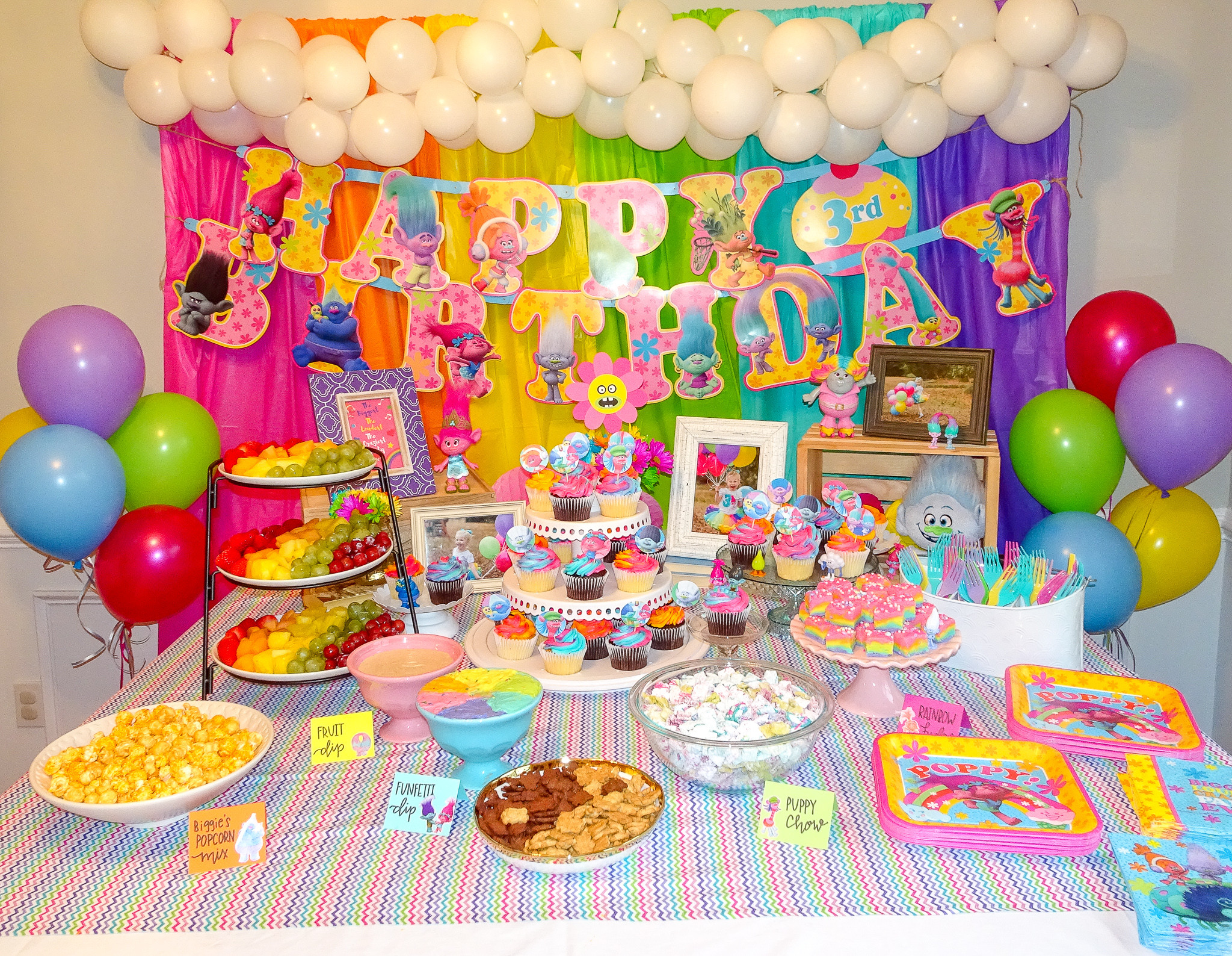 Trolls Party Food Ideas
 Audrey s Trolls Birthday Party Poppy Grace