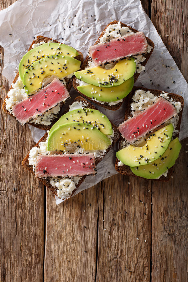 Tuna Steak Sandwiches
 Super Food Sandwiches With Tuna Steak In Sesame Avocado