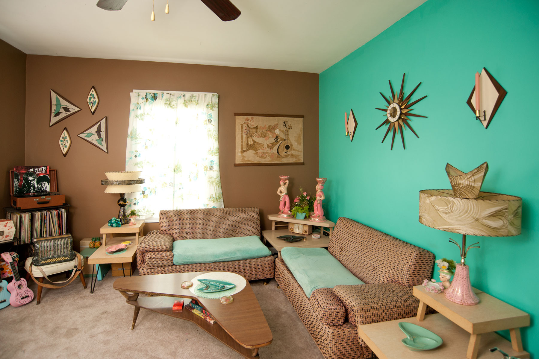Turquoise Color Scheme Living Room
 Vintage Living Room Paint Colors