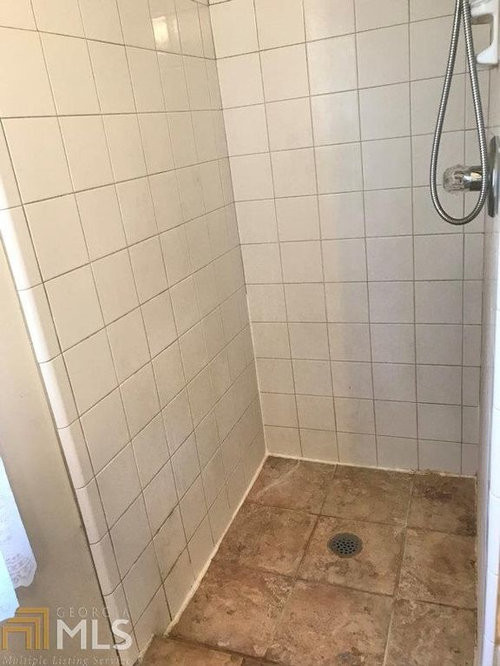 Update Bathroom Tile Without Replacing
 How to update bathroom and whirlpool tub without removing