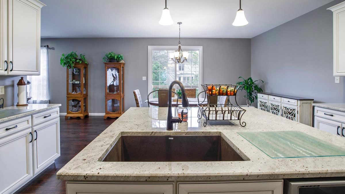 Update Kitchen Countertops
 Top 5 Reasons to Update Countertops if You’re Redoing