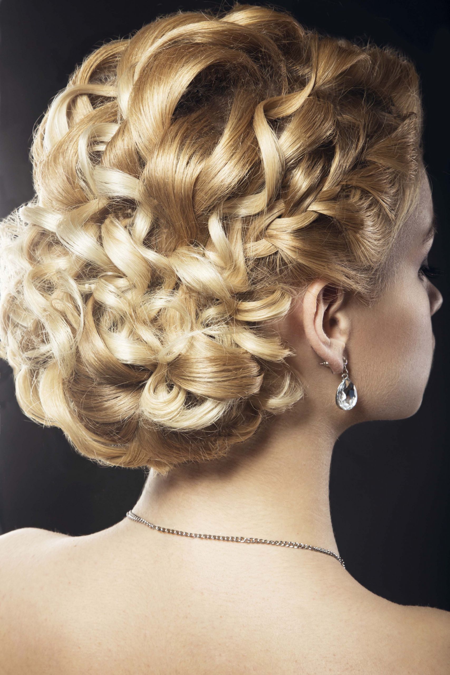 Updo Hairstyles For Bridesmaid
 9 Spring Wedding Updos for Curly Hair