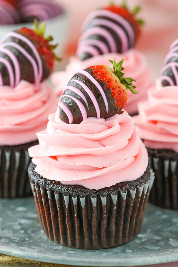 Valentines Cupcakes Recipes
 Chocolate Covered Strawberry Cupcakes