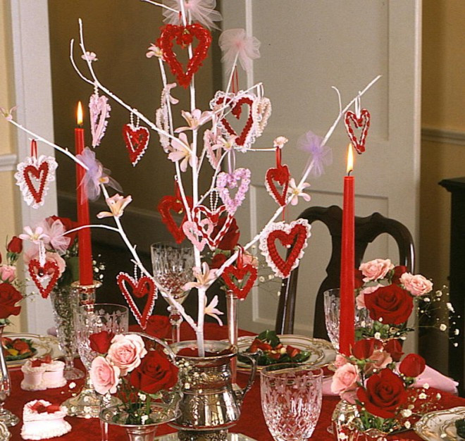 Valentines Day Dinner Party Ideas
 St Valentine s Day Dinner Party & DIY Sugar Heart Boxes