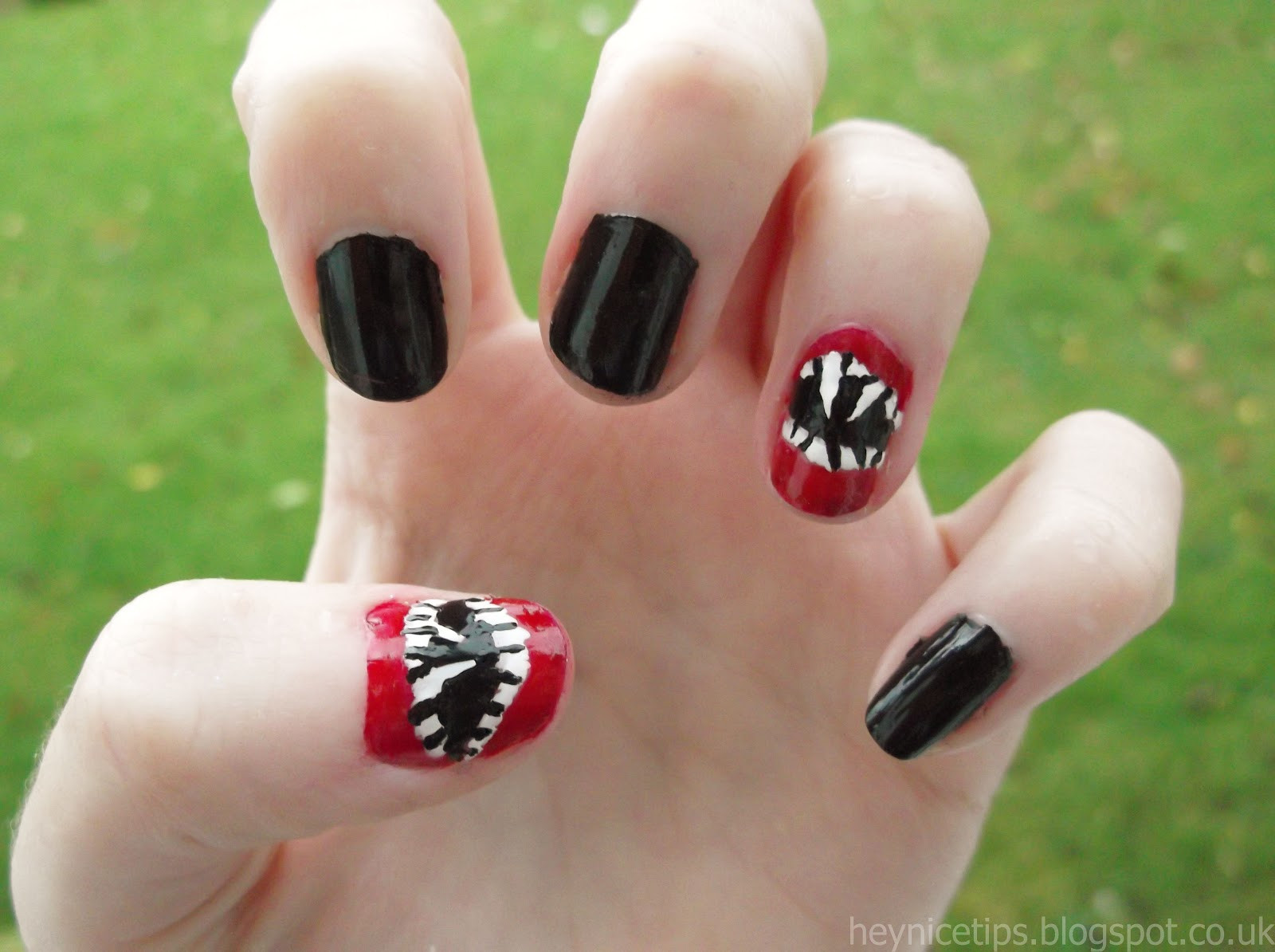 Vampire Nail Designs
 Hey nice tips Vampire Fang Nails