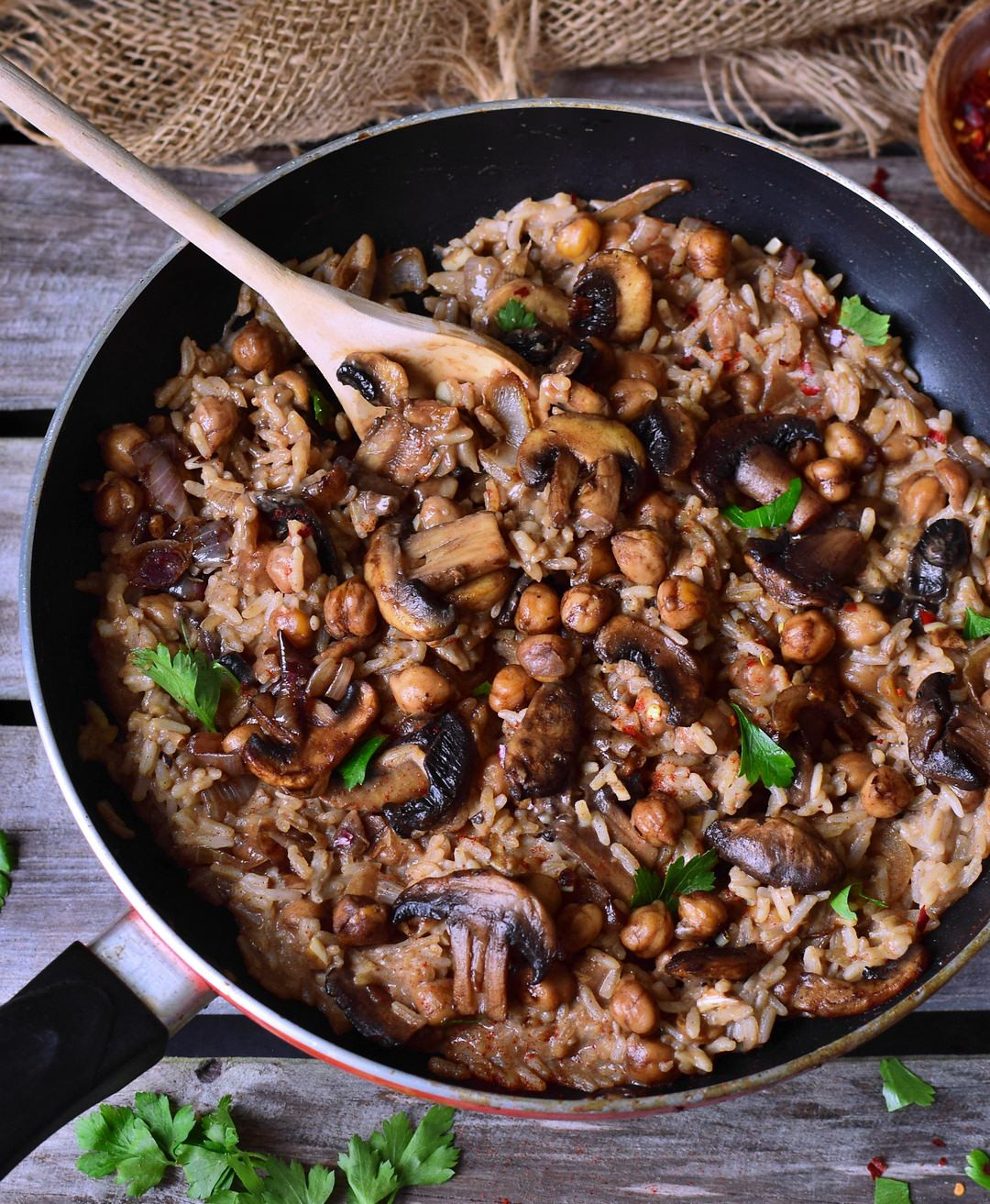 Vegan Mushroom Recipes
 Vegan mushroom risotto