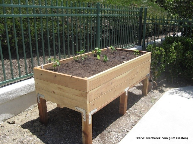 Vegetable Planter Box DIY
 How to Build a Ve able Planter Box Variations on a