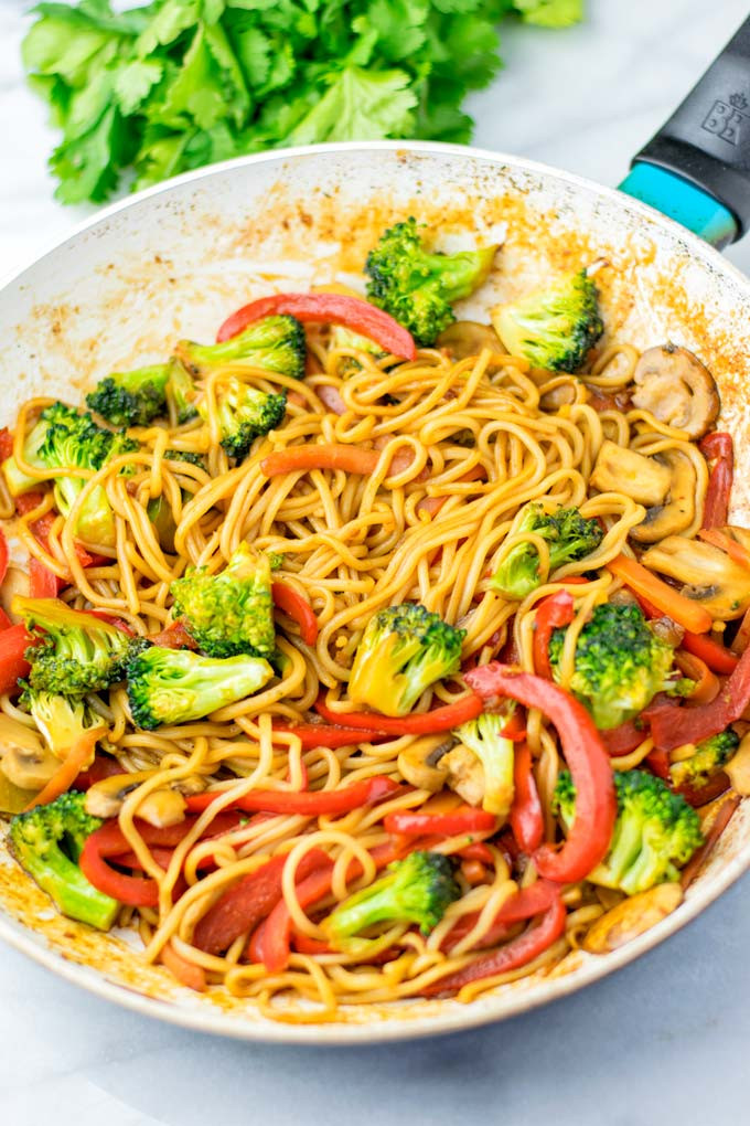 Vegetable Stir Fry With Noodles
 Stir Fry Noodles [vegan one pot] Contentedness Cooking