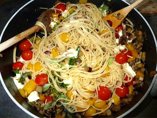 Vegetables Spaghetti Recipe
 Spaghetti Ve able Stir Fry – Easy Ve arian Spaghetti