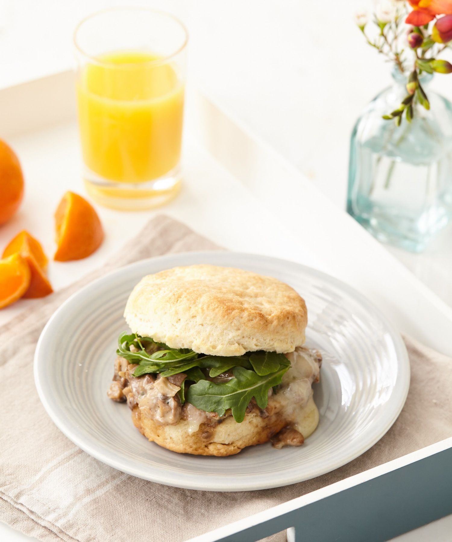 Vegetarian Biscuit Recipe
 Ve arian Biscuit and Gravy Sandwiches