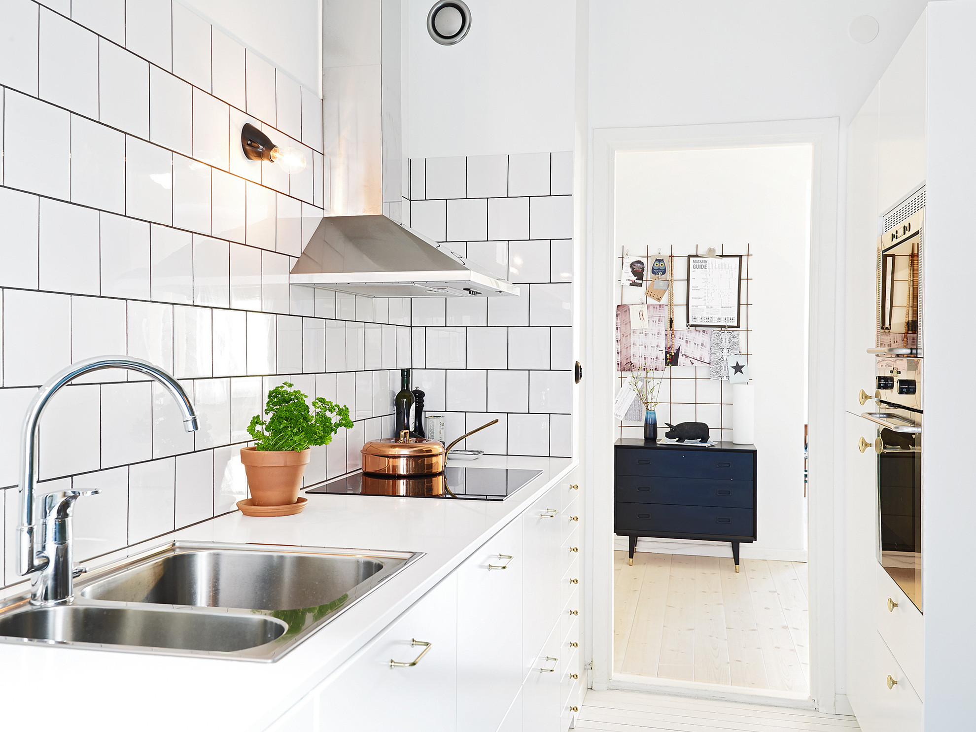 Wall Tile Kitchen
 Kitchen Subway Tiles Are Back In Style – 50 Inspiring Designs