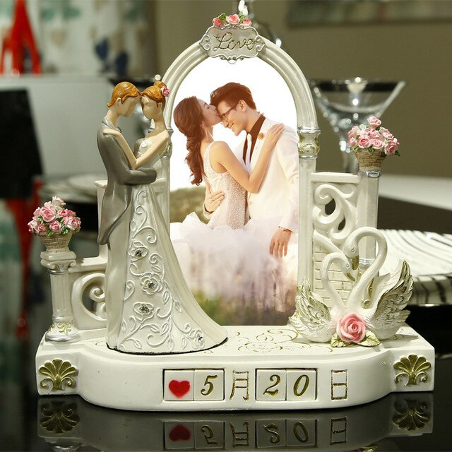 Wedding Anniversary Gift Ideas For Friends
 50 Best Wedding Gift Ideas For Marriage & Anniversary