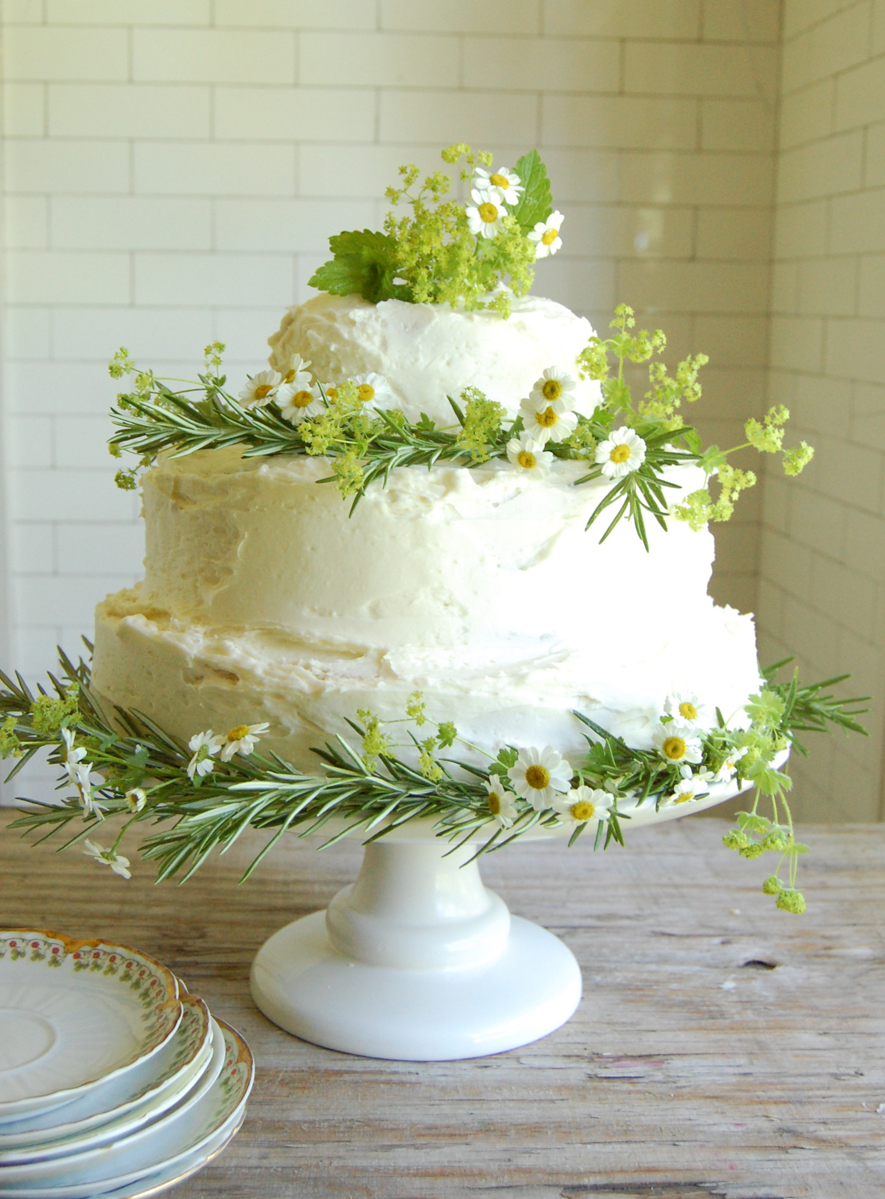 Wedding Cake DIY
 Wedding Cake Dilemma