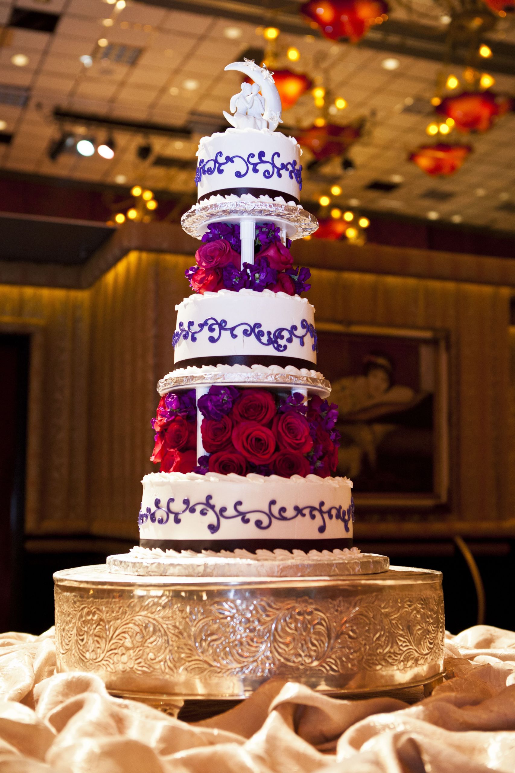 Wedding Cakes Reno Nv
 Seeing lots of bright and bold colors on wedding cakes