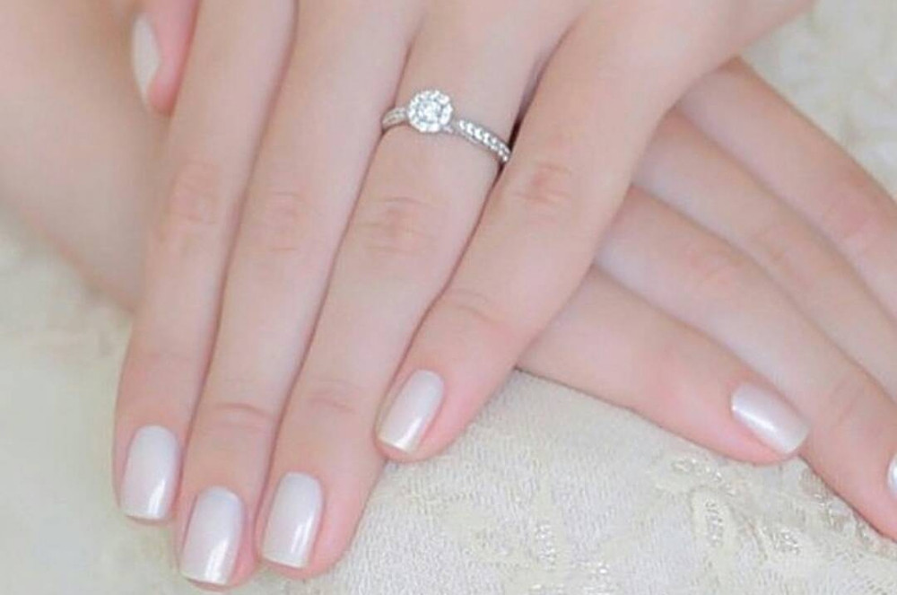 Wedding Day Nail Polish
 The Best Manicure Colors for Wedding Nails