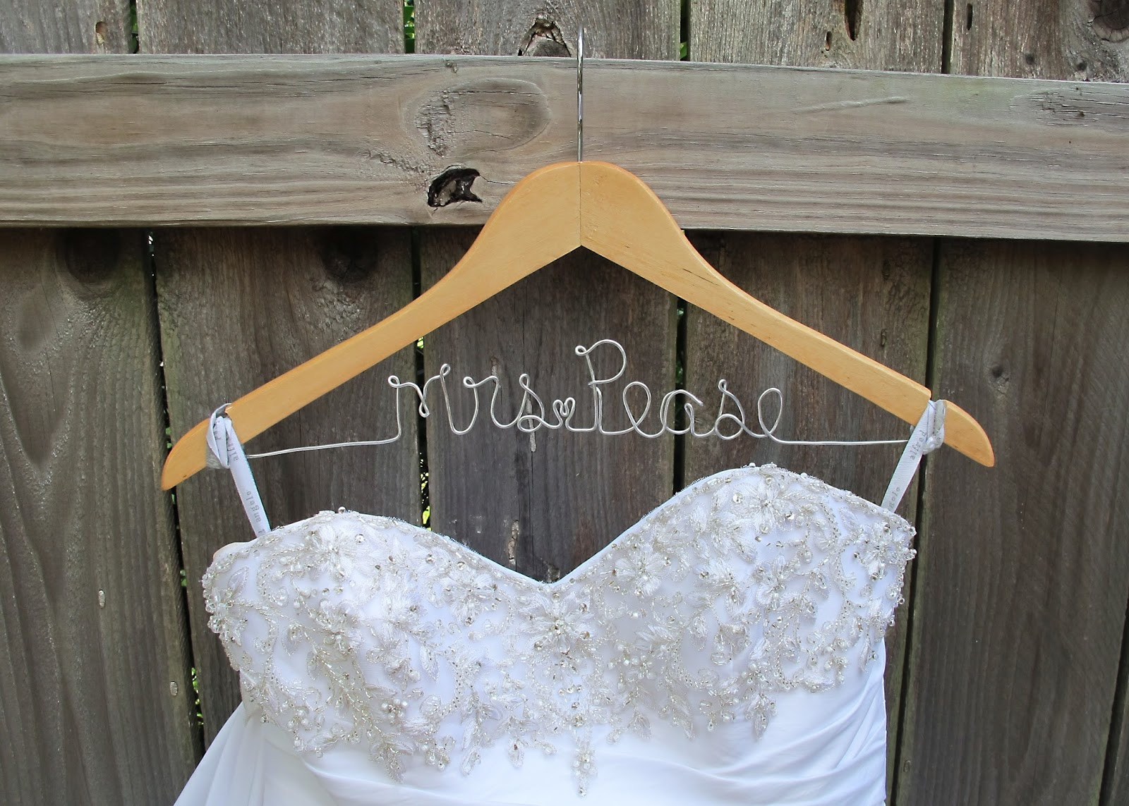 Wedding Dress Hanger DIY
 So Many Sweets DIY Wedding Name Hanger