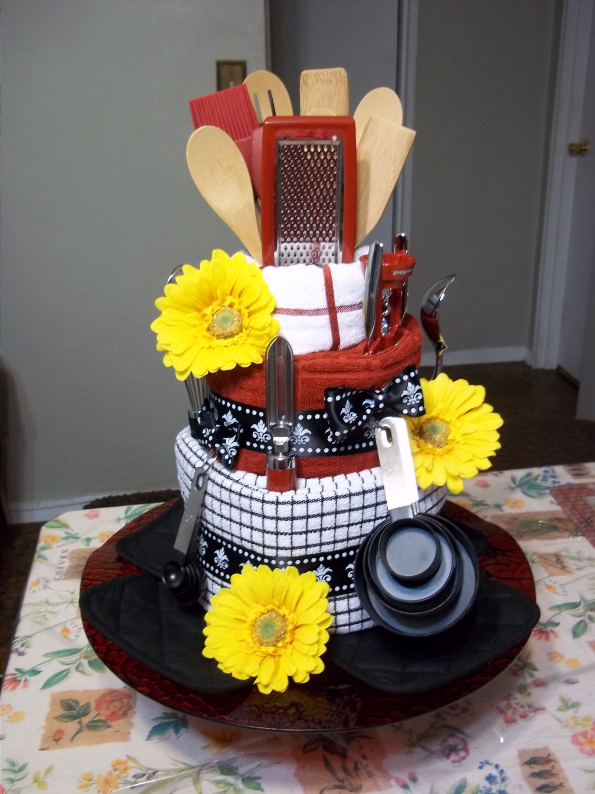 Wedding Gift Craft Ideas
 Dish Towel Cake I made for a Bridal Shower