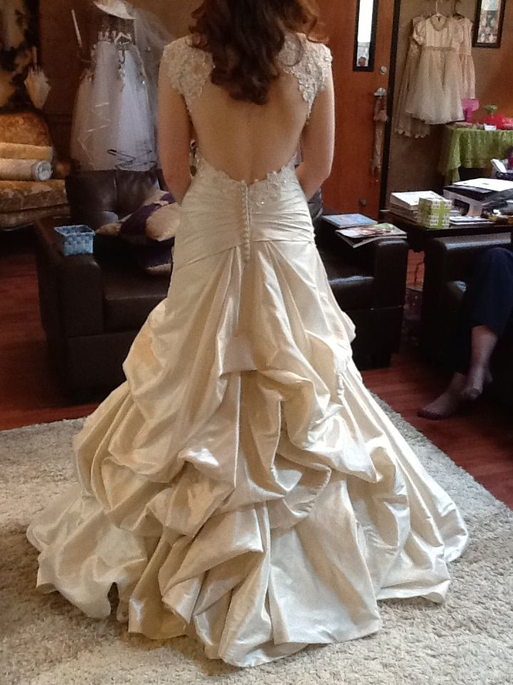 Wedding Gown Bustle
 181 best Wedding Gown Bustle Styles images on Pinterest