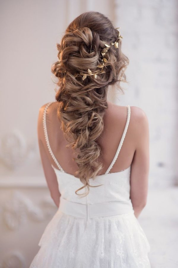 Wedding Hairstyles For The Bride
 16 Totally Awesome Wedding Hairstyle Ideas That Will
