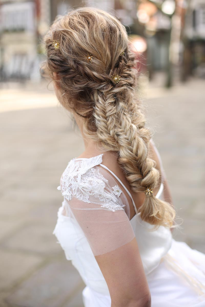 Wedding Plait Hairstyles
 5 Absolutely Gorgeous Romantic Wedding Hairstyles The