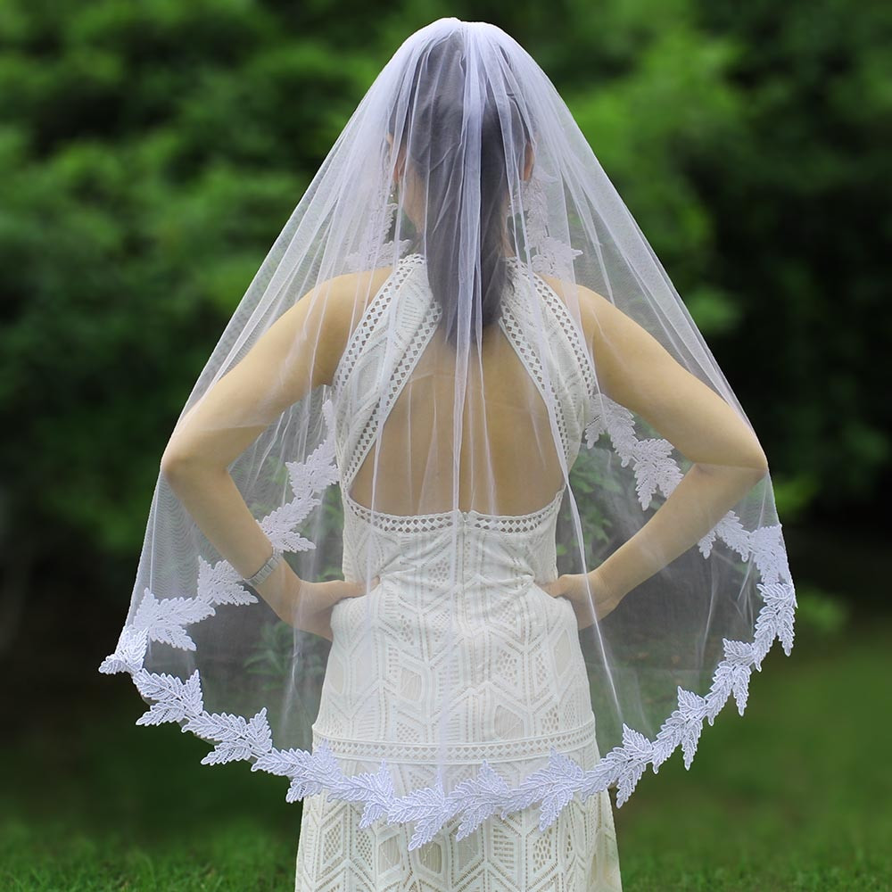 Wedding Veil Combs
 Real Image Beautiful Leaf Lace Edge Short Wedding Veil