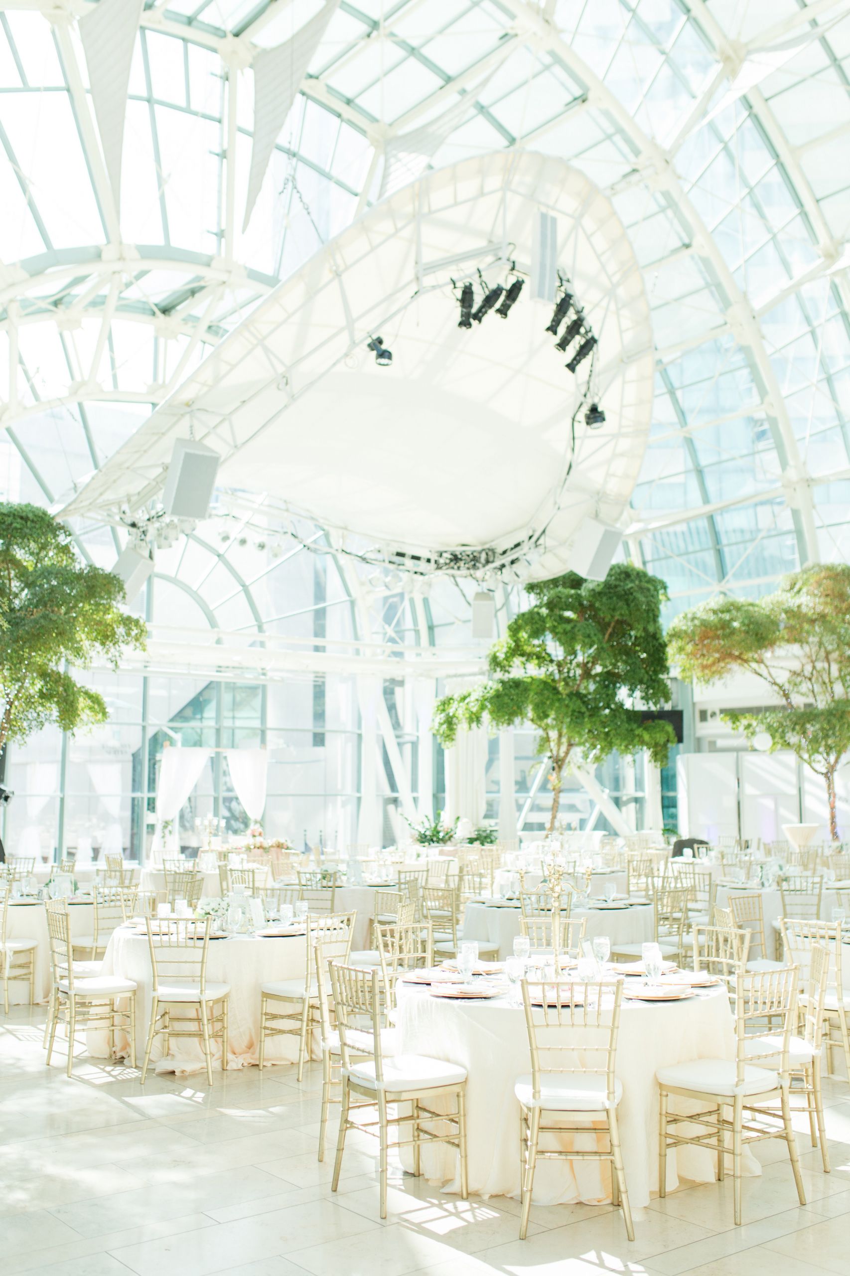 Wedding Venues Indianapolis
 Indianapolis Wedding Venues for the Light and Airy Bride