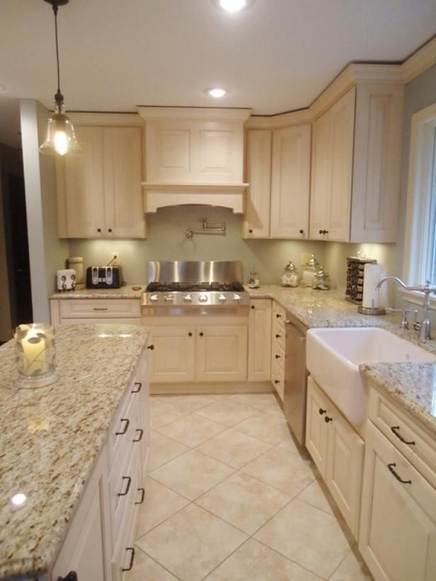 White And Beige Kitchen
 Best Kitchen Colors Based on Data
